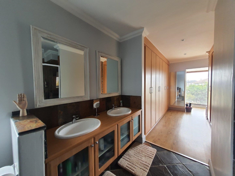 To Let 3 Bedroom Property for Rent in Oude Westhof Western Cape